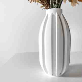 High-quality 3D printed vase with modern design, perfect for stylish home interiors.