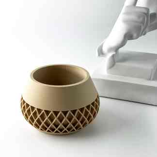 3D printed modern vase with lattice pattern, perfect for home decor or art display.