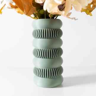 3D printed vase, floral arrangement, modern home decor, artistic design, AM Square 3D.