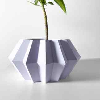 3D printed geometric plant pot showcasing innovative design by AM Square 3D.