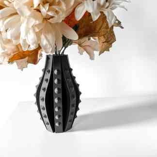 Elegant 3D-printed vase showcasing intricate geometric pattern, perfect for decorative use and flower displays.