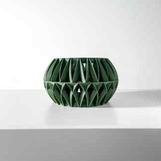 Detailed green 3D printed decorative vase showcasing modern geometric patterns.