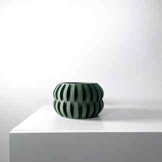 Elegant green 3D-printed vase with intricate geometric design, perfect for modern home decor.