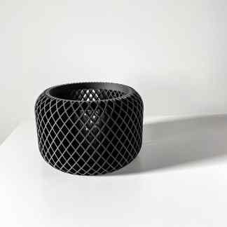 High-quality 3D-printed black decorative vase with a lattice design for modern home decor.