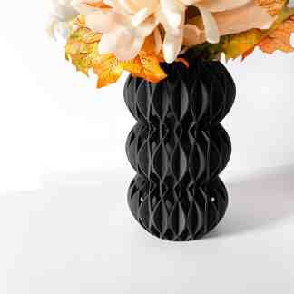 3D printed vase, honeycomb design, modern home decor, floral arrangement accessory.