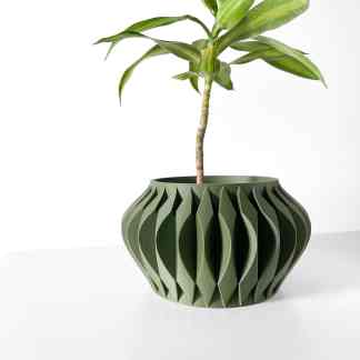 3D printed green planter with detailed geometric pattern, ideal for contemporary interior decor.