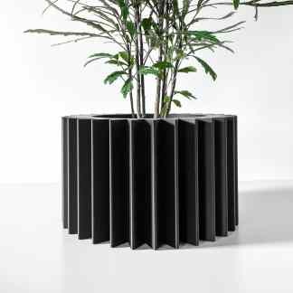 Customized 3D-printed TUNO planter with geometric design, ideal for stylish indoor plant displays.