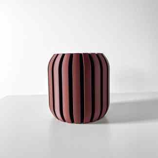 3D printed vase with sleek, modern design highlighting AM Square 3D expertise.