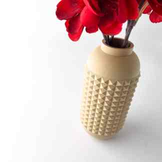 Modern 3D-printed vase design showcasing textured surface and artistic decor.