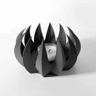 Elegant YAROTEA tealight holder featuring a lotus-inspired black metal design for stylish ambiance.